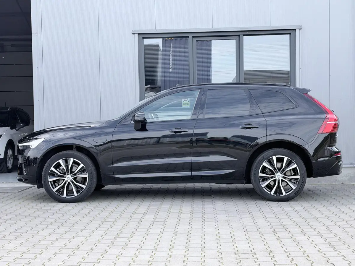 2.0 T6 Plug-in hybrid AWD R-Design 349 pk Long range | Trekhaak | Harman Kardon | 360 camera | 20 inch