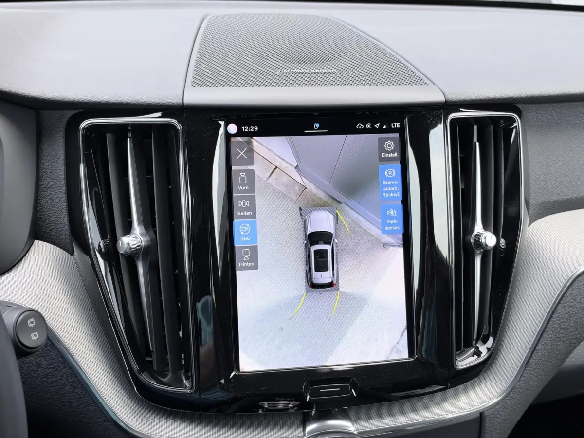 2.0 T6 Plug-in hybrid AWD R-Design 349 pk Long range | Trekhaak | Harman Kardon | 360 camera | 20 inch