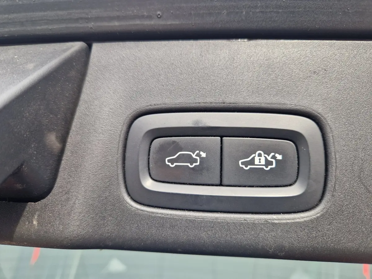 2.0 T6 AWD PHEV 349PK /1e eig /BTW