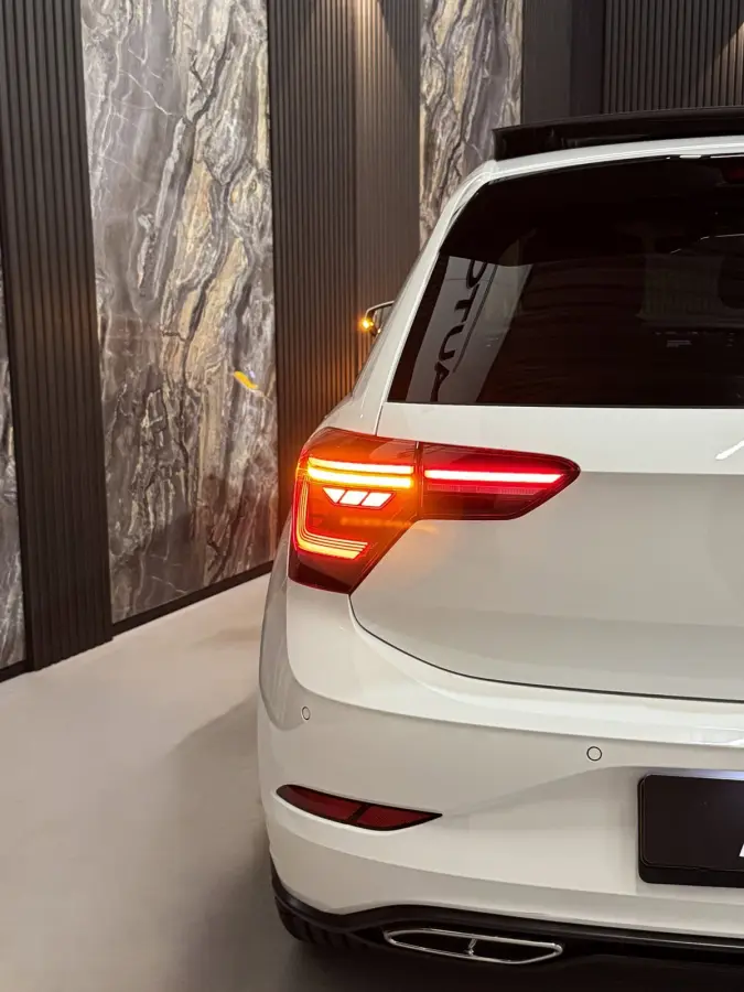 1.0 TSI 3x R-line|PANO|BEATS|IQ|SFEER|KEYLESS|CAMERA|BOMVOL!