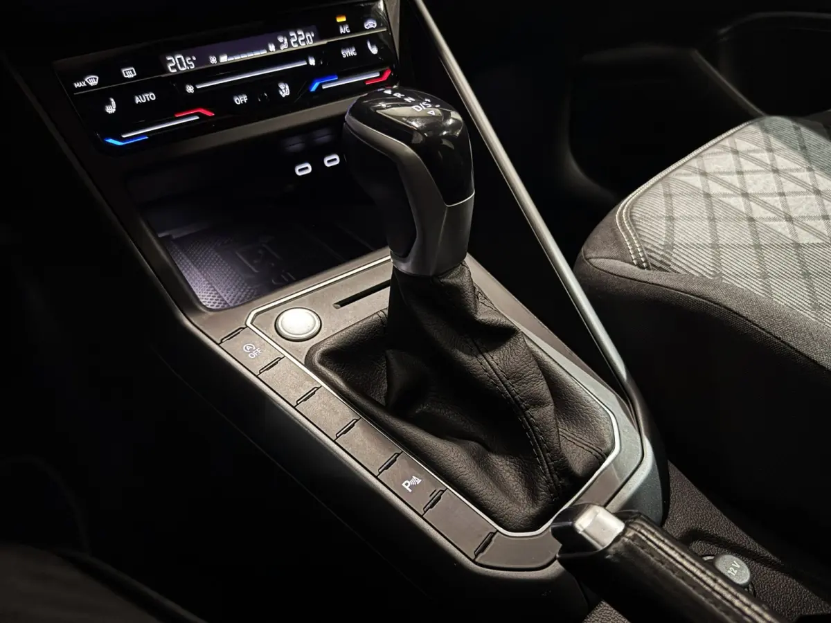 1.0 TSI 3x R-line|PANO|BEATS|IQ|SFEER|KEYLESS|CAMERA|BOMVOL!