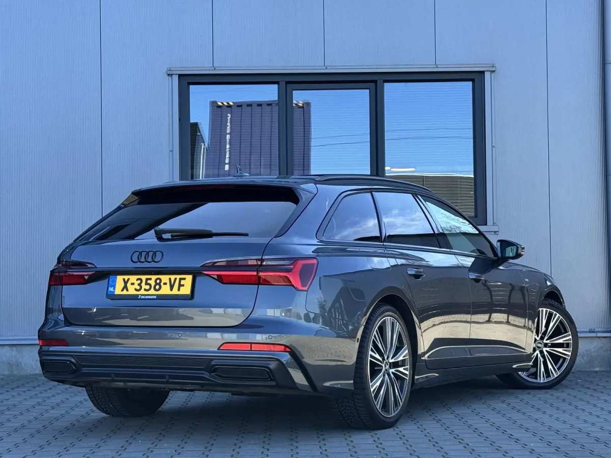 40 TDI S Line edition 204 PK | Black optic | ACC | Pano | Apple Carplay