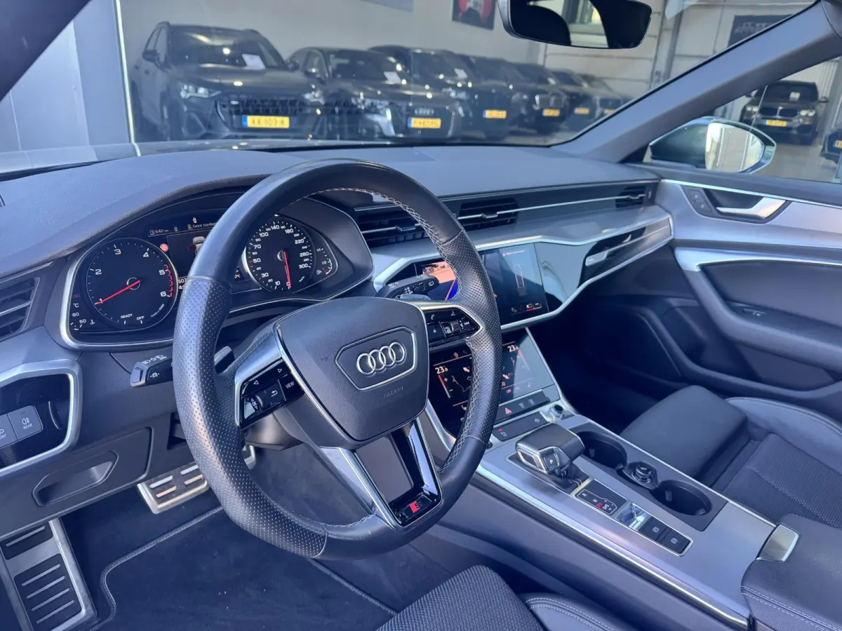 40 TDI S Line edition 204 PK | Black optic | ACC | Pano | Apple Carplay