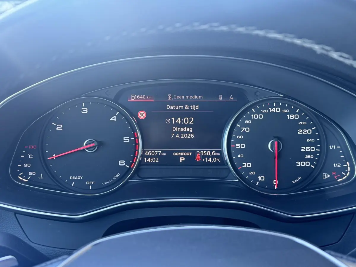 40 TDI S Line edition 204 PK | Black optic | ACC | Pano | Apple Carplay