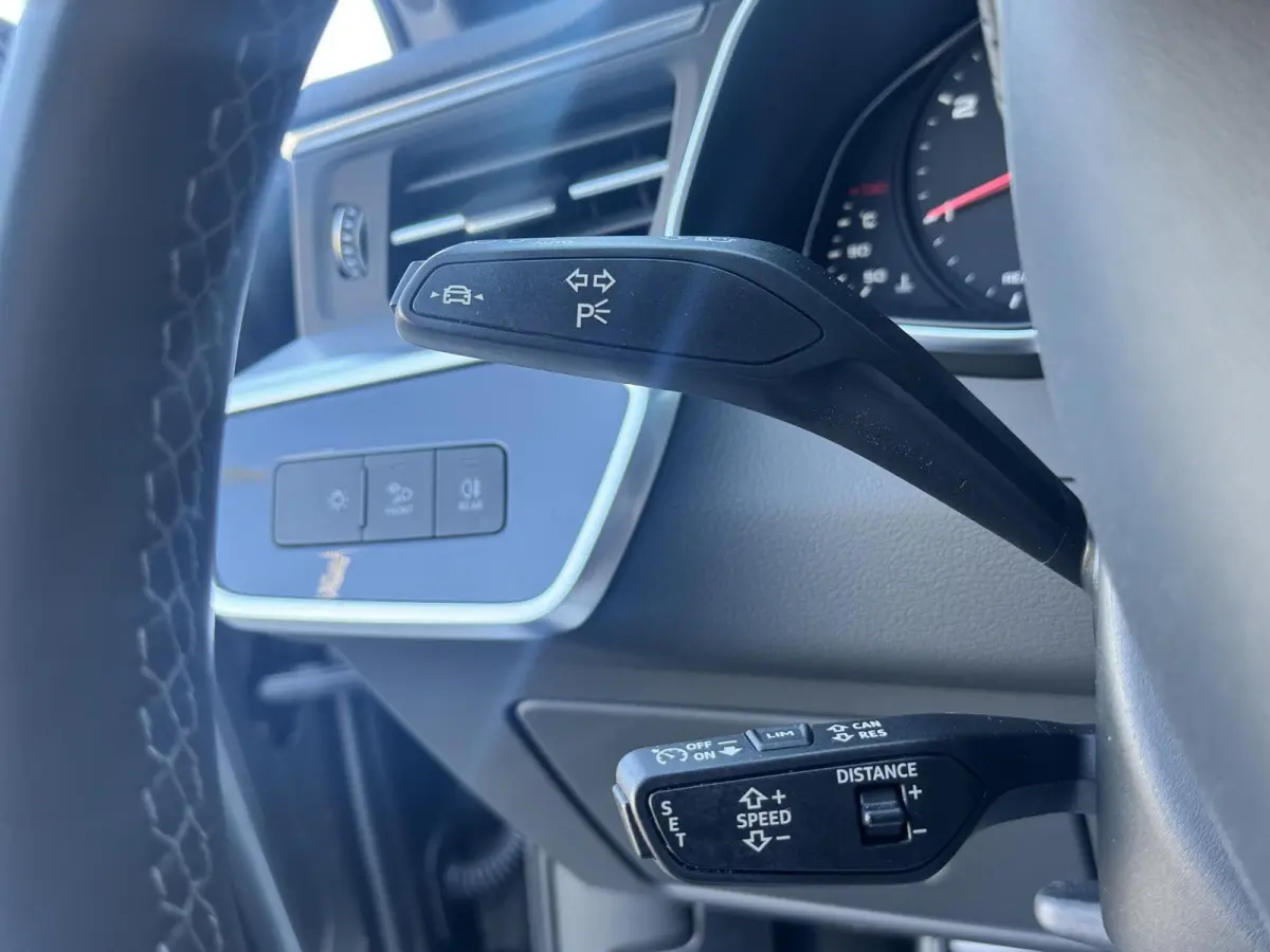 40 TDI S Line edition 204 PK | Black optic | ACC | Pano | Apple Carplay