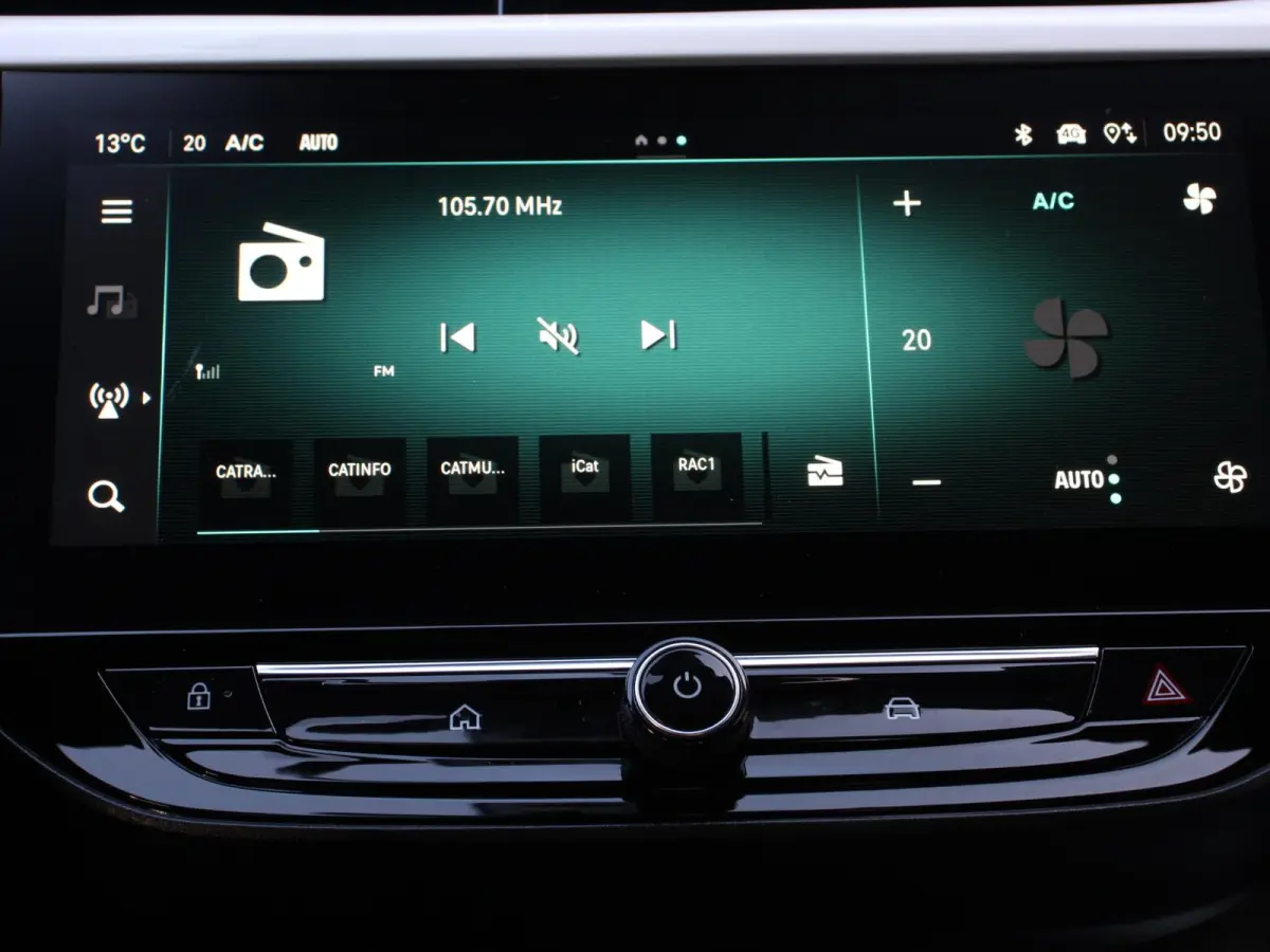 1.2 Turbo Hybrid 100pk Automaat GS Navigatie Apple Carplay/Android Auto Airco Camera Cruise Control Led Lichtmetalen velgen Camera