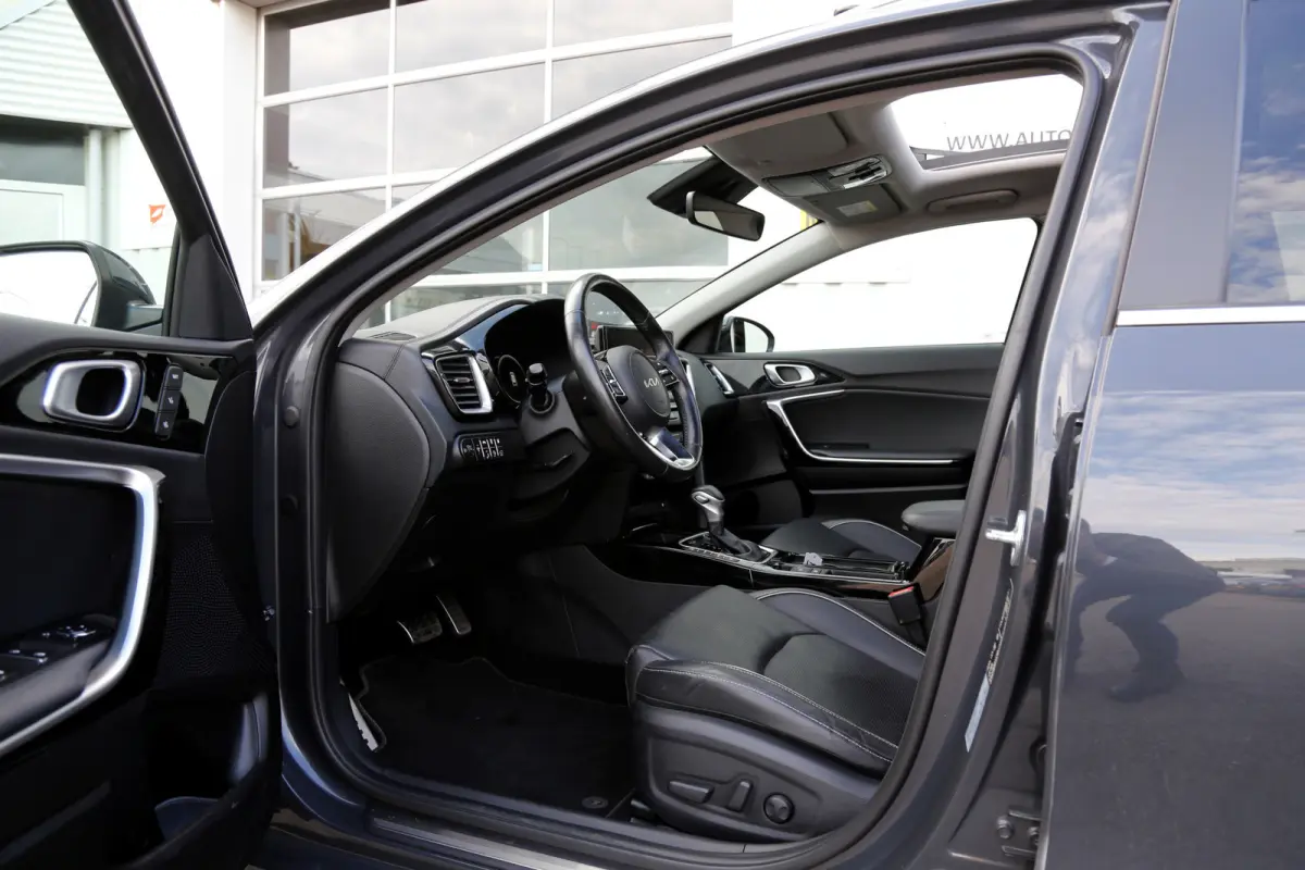 1.6 GDI PHEV Platinum*Perfect Onderh*Pano/ACC met stuurhulp/Leder/Stoelverw.V+A/Stuurverw./Stoelkoeling/Memorie/Camera/DAB/LED/Dodehoek/Elek. Klep/Parkeersens.V+A/VOL*