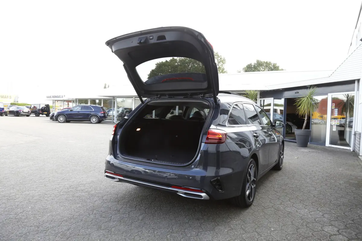 1.6 GDI PHEV Platinum*Perfect Onderh*Pano/ACC met stuurhulp/Leder/Stoelverw.V+A/Stuurverw./Stoelkoeling/Memorie/Camera/DAB/LED/Dodehoek/Elek. Klep/Parkeersens.V+A/VOL*