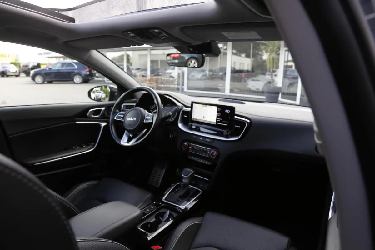 1.6 GDI PHEV Platinum*Perfect Onderh*Pano/ACC met stuurhulp/Leder/Stoelverw.V+A/Stuurverw./Stoelkoeling/Memorie/Camera/DAB/LED/Dodehoek/Elek. Klep/Parkeersens.V+A/VOL*
