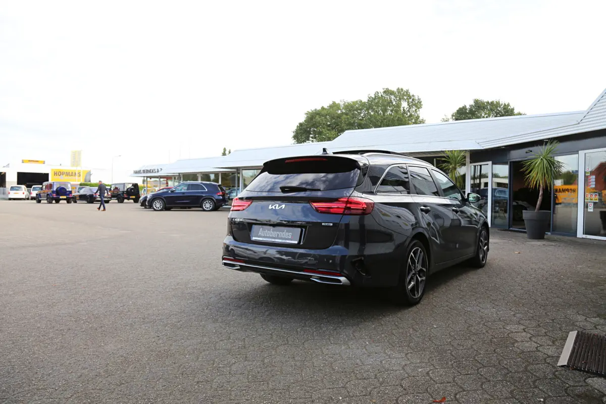 1.6 GDI PHEV Platinum*Perfect Onderh*Pano/ACC met stuurhulp/Leder/Stoelverw.V+A/Stuurverw./Stoelkoeling/Memorie/Camera/DAB/LED/Dodehoek/Elek. Klep/Parkeersens.V+A/VOL*