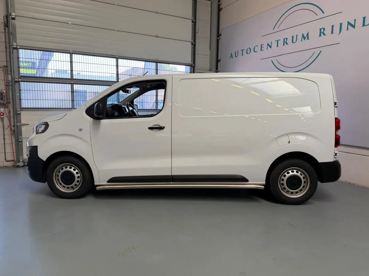 1.5 BlueHDI 120 S&S L2 Navi, Camera, Carplay, Cruise Control, Trekhaak, Euro 6