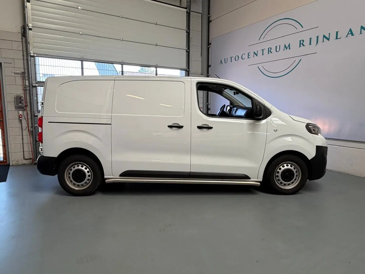 1.5 BlueHDI 120 S&S L2 Navi, Camera, Carplay, Cruise Control, Trekhaak, Euro 6