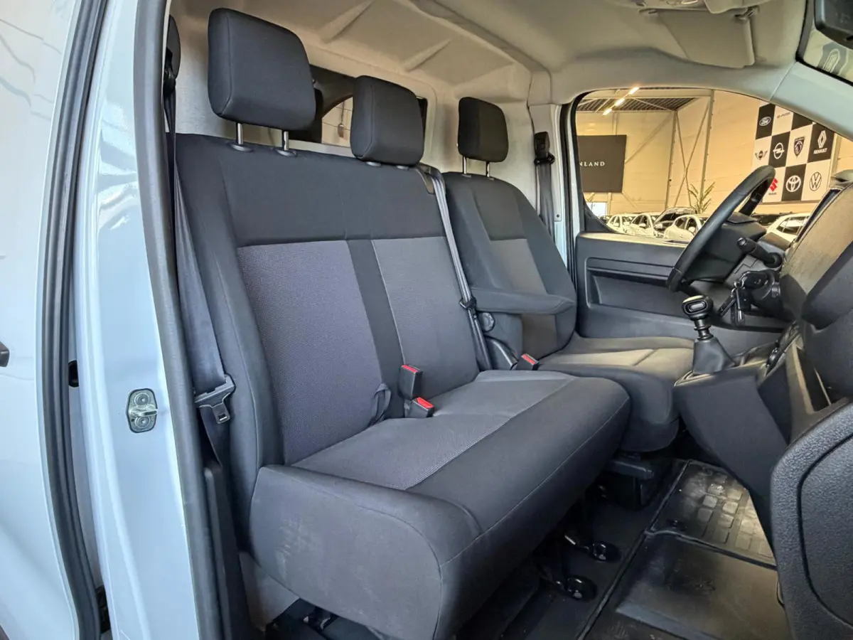 1.5 BlueHDI 120 S&S L2 Navi, Camera, Carplay, Cruise Control, Trekhaak, Euro 6