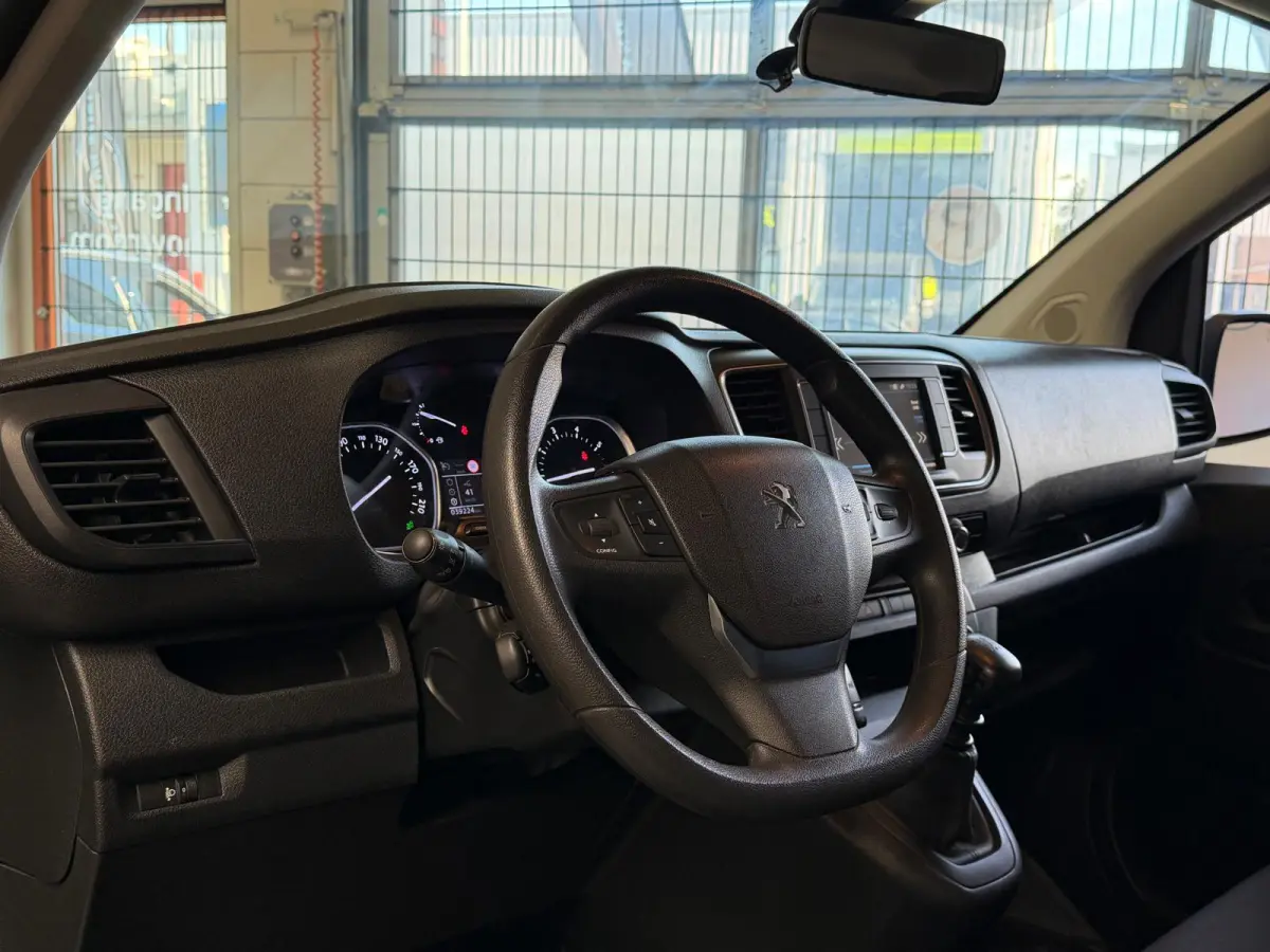 1.5 BlueHDI 120 S&S L2 Navi, Camera, Carplay, Cruise Control, Trekhaak, Euro 6