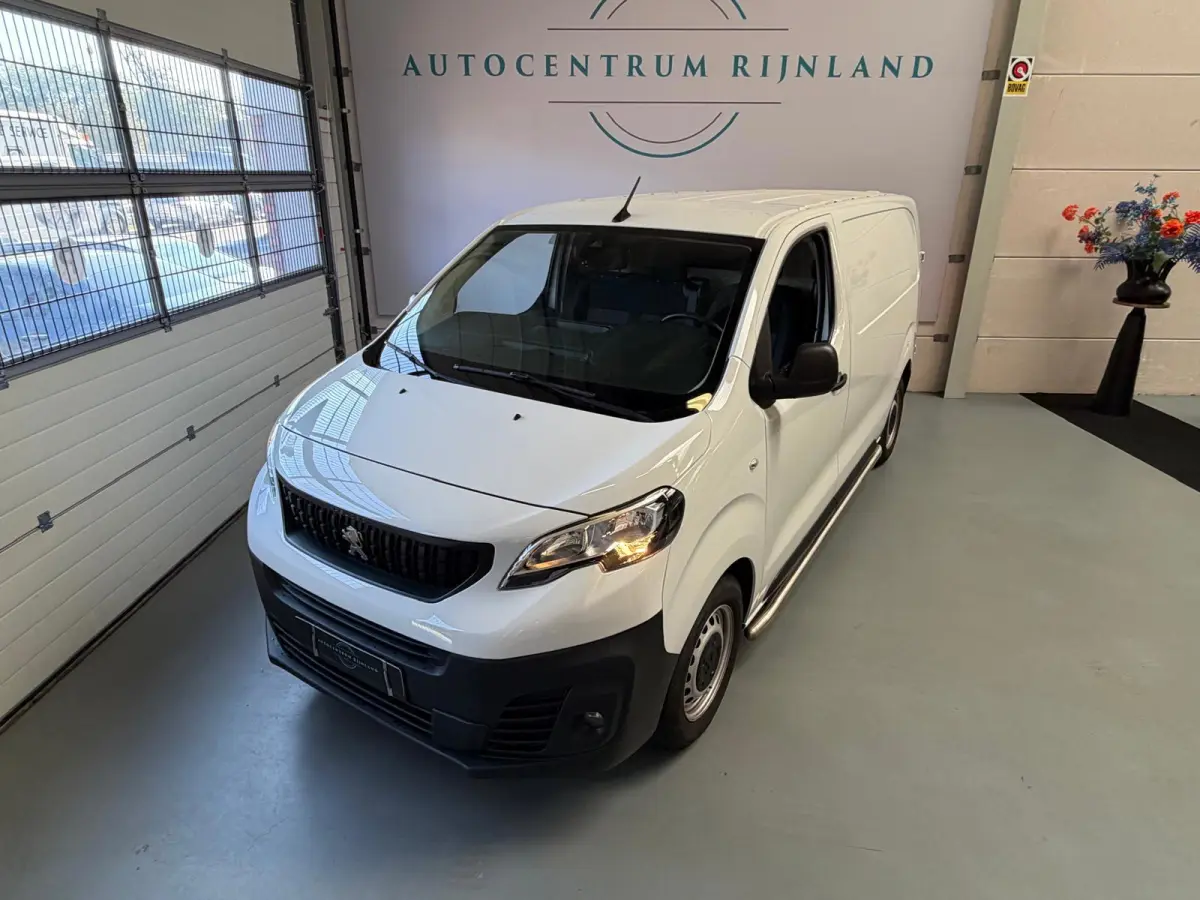 1.5 BlueHDI 120 S&S L2 Navi, Camera, Carplay, Cruise Control, Trekhaak, Euro 6