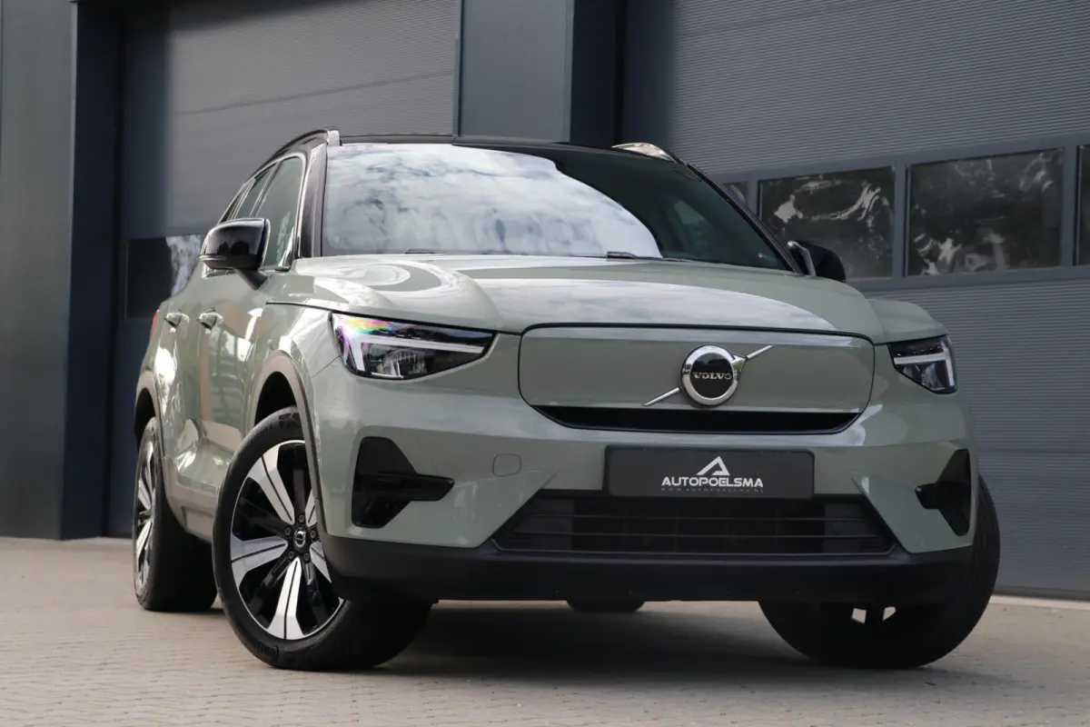 Pro 70kWh AdaptiveCruise Camera Stoel/stuur verwarming TwoTone Sage Green PilotAssist AppleCarplay Uitstraling 74000KM BJ2023