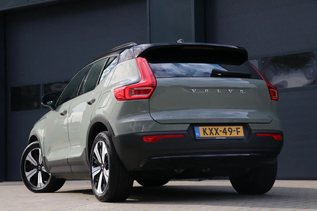Pro 70kWh AdaptiveCruise Camera Stoel/stuur verwarming TwoTone Sage Green PilotAssist AppleCarplay Uitstraling 74000KM BJ2023