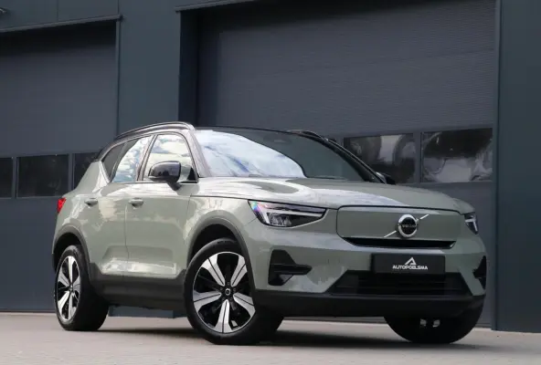 Pro 70kWh AdaptiveCruise Camera Stoel/stuur verwarming TwoTone Sage Green PilotAssist AppleCarplay Uitstraling 74000KM BJ2023