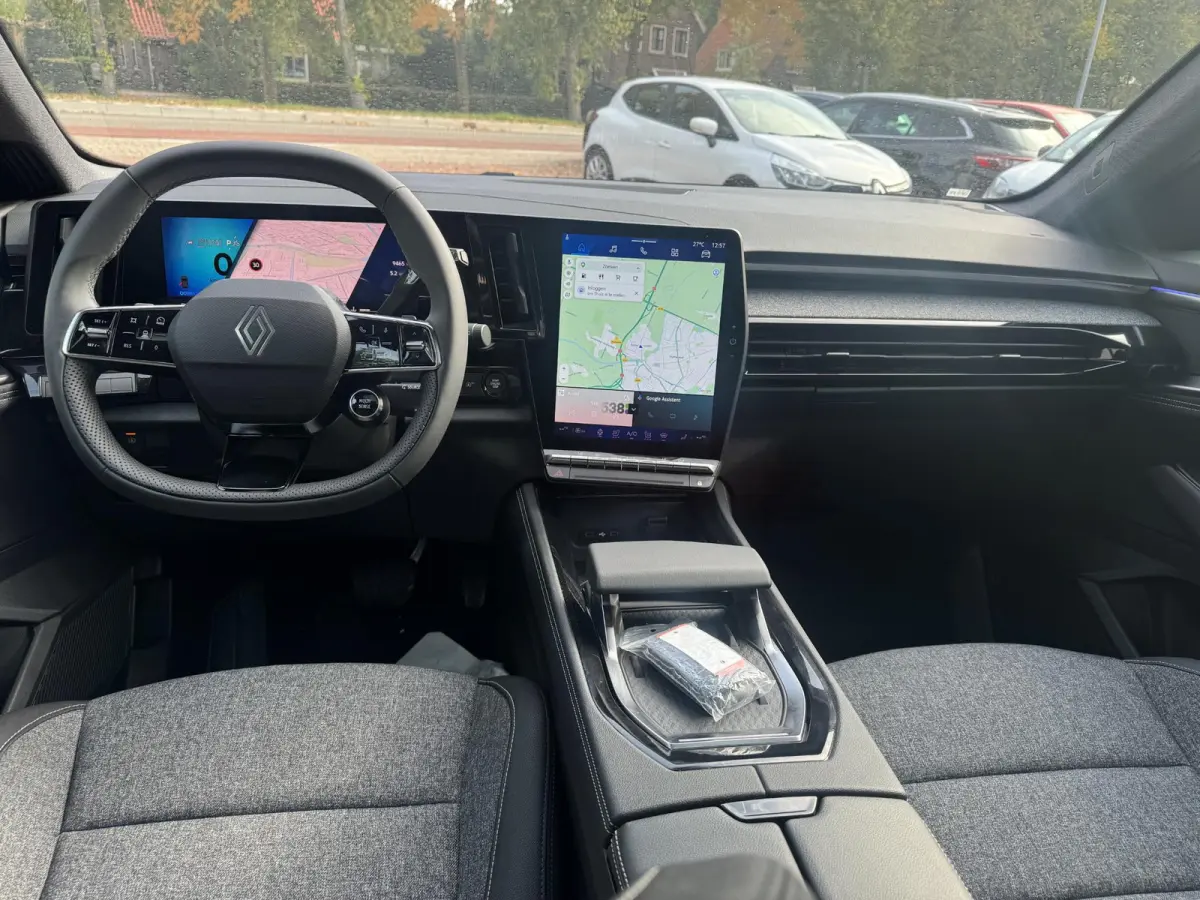 1.3 mild hybrid 150 X-Tronic Techno+Winter+Pano!!