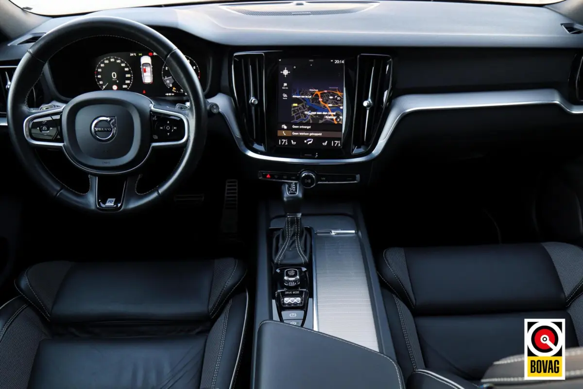 2.0 T5 R-Design |LED|PANO|HARMAN-KARDON|CAMERA|MEMORY|TREKHAAK