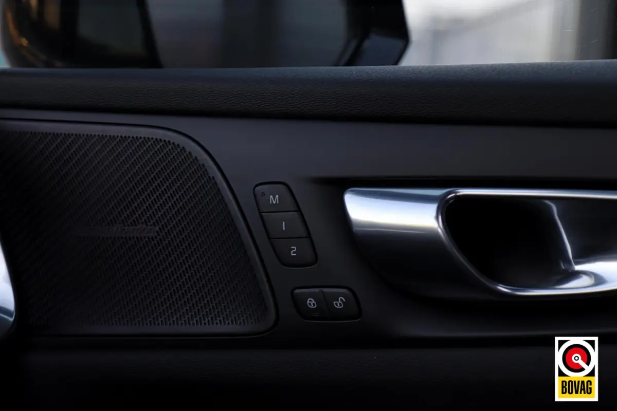 2.0 T5 R-Design |LED|PANO|HARMAN-KARDON|CAMERA|MEMORY|TREKHAAK