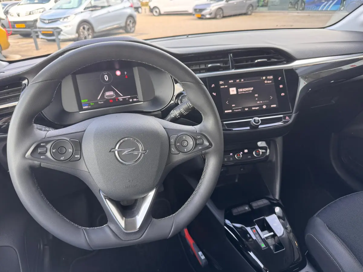 Electric 50 kWh | SOH 97% | Apple Carplay / Android auto | Airco | Cruise | LMV | DAB |