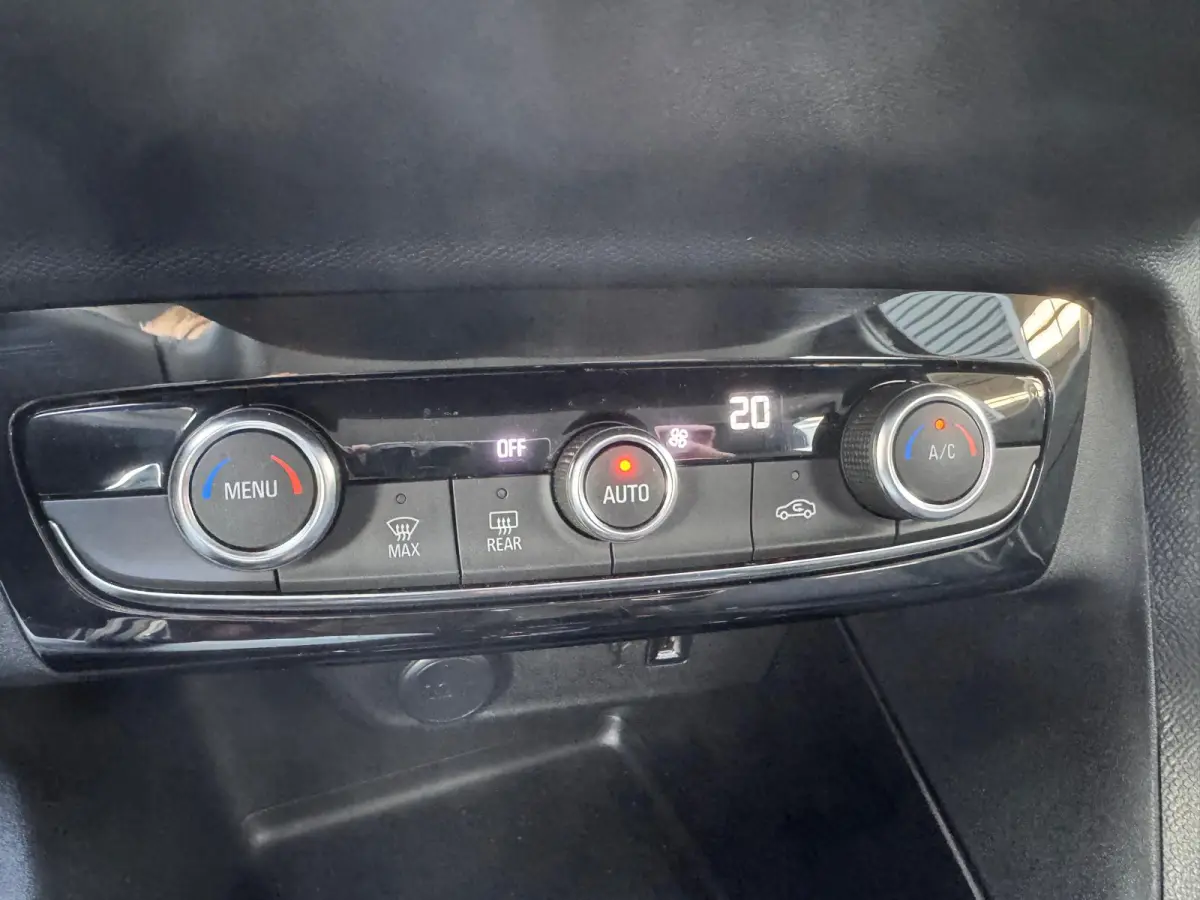 Electric 50 kWh | SOH 97% | Apple Carplay / Android auto | Airco | Cruise | LMV | DAB |