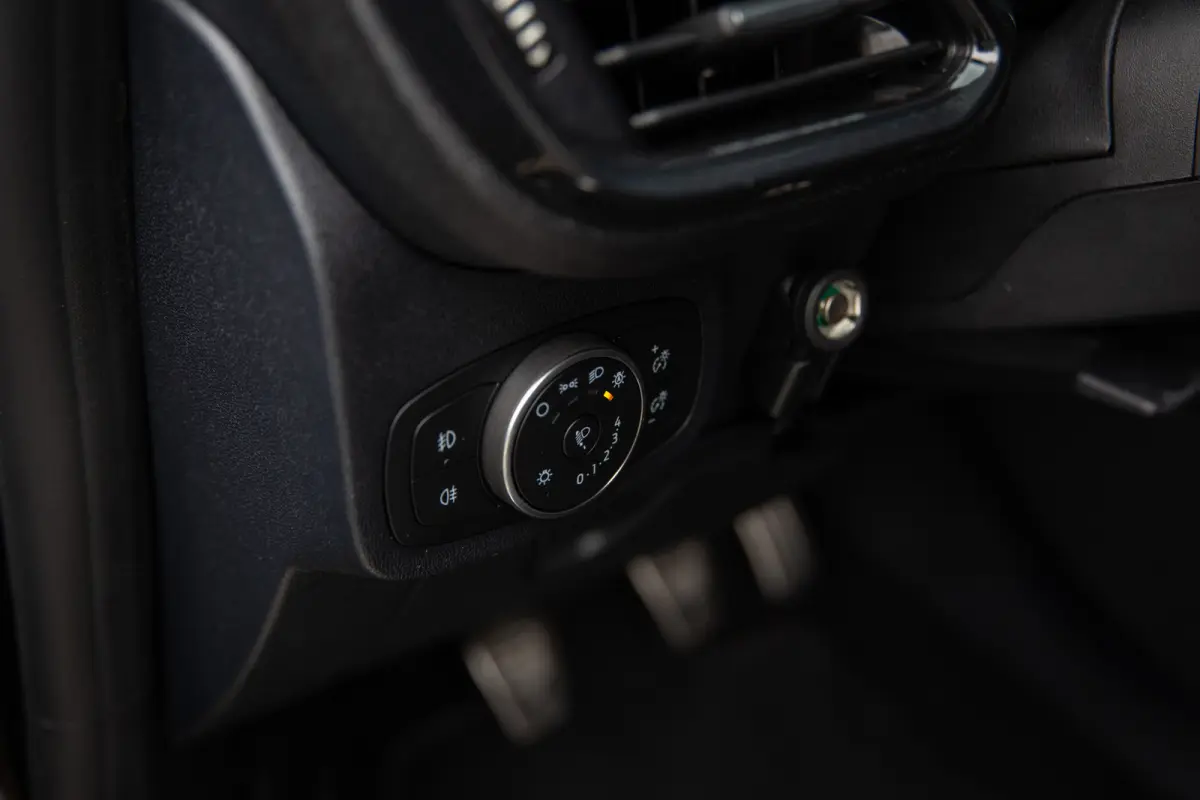 1.0 EcoBoost ST-Line , Apple CarPlay, Stuur/stoelverwarming, Cruise control, Navigatie,