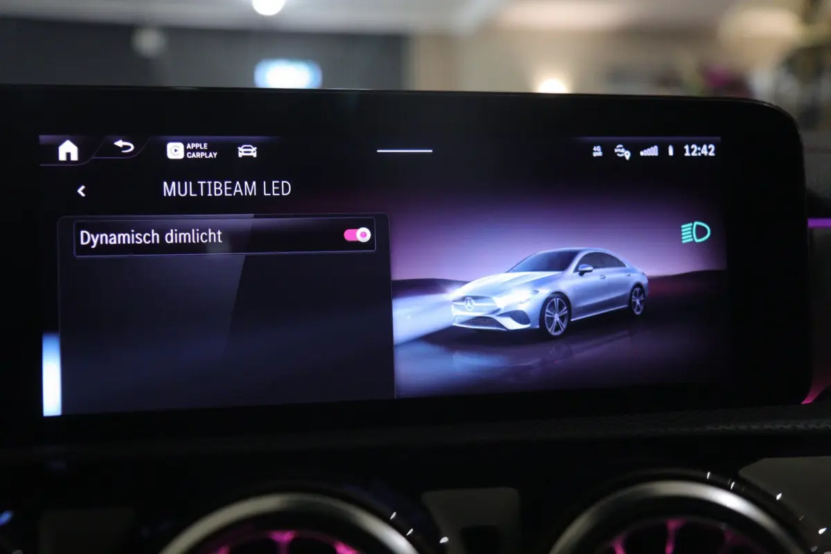 250 e AMG Line NAP/PANO/CARPLAY/HUD/ACC/BURM/KEYLESS/VOL