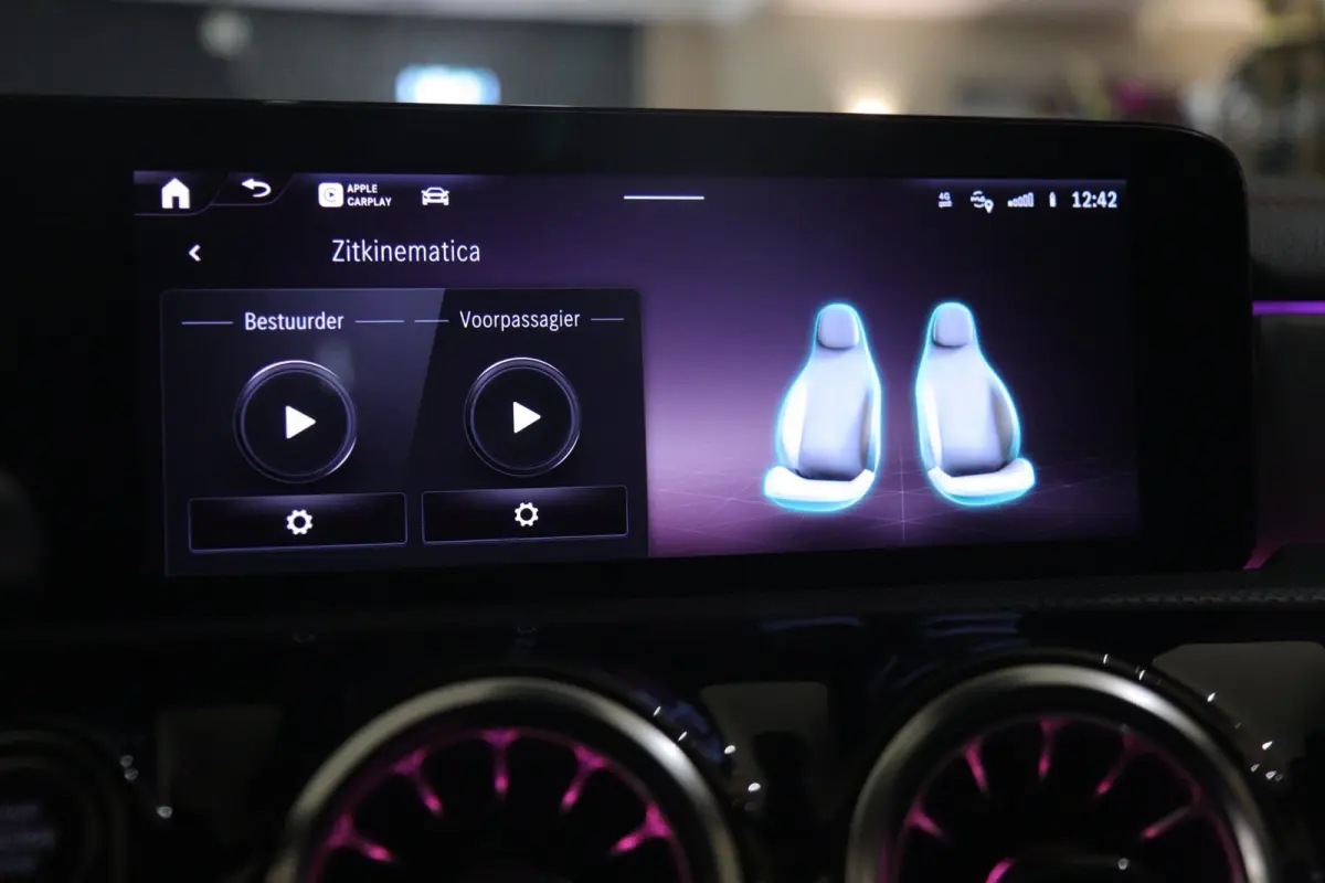 250 e AMG Line NAP/PANO/CARPLAY/HUD/ACC/BURM/KEYLESS/VOL