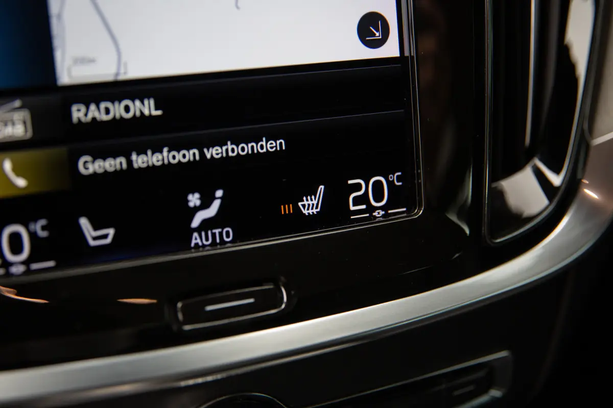 2.0 T8 Recharge AWD R-Design , Trekhaak, Cruise control, Achterstoelen verwarmd,
