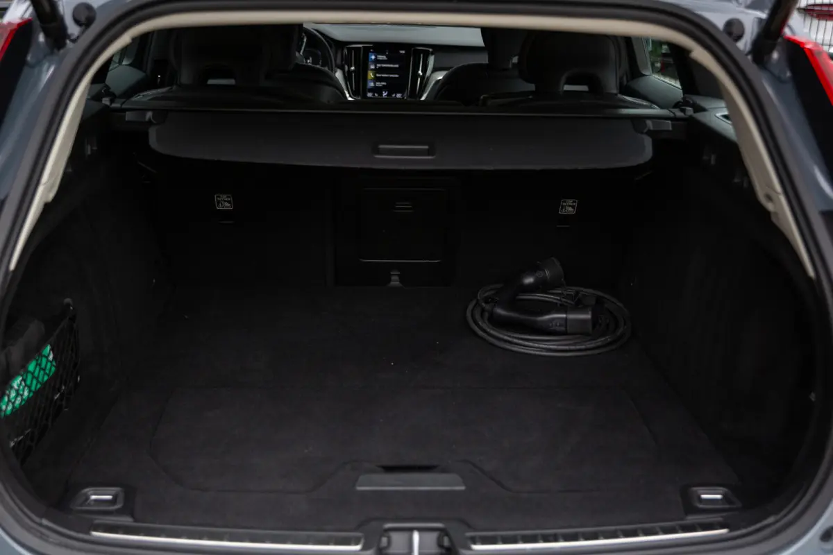 2.0 T8 Recharge AWD R-Design , Trekhaak, Cruise control, Achterstoelen verwarmd,