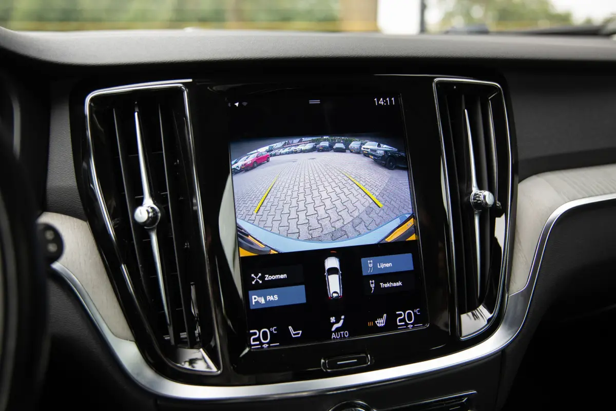 2.0 T8 Recharge AWD R-Design , Trekhaak, Cruise control, Achterstoelen verwarmd,