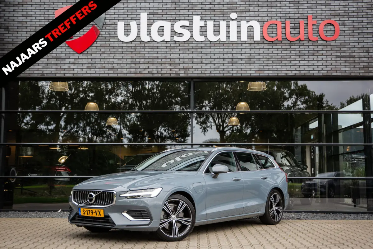 2.0 T8 Recharge AWD R-Design , Trekhaak, Cruise control, Achterstoelen verwarmd,