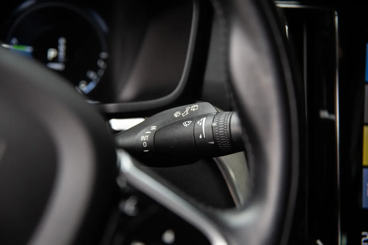 2.0 T8 Recharge AWD R-Design , Trekhaak, Cruise control, Achterstoelen verwarmd,