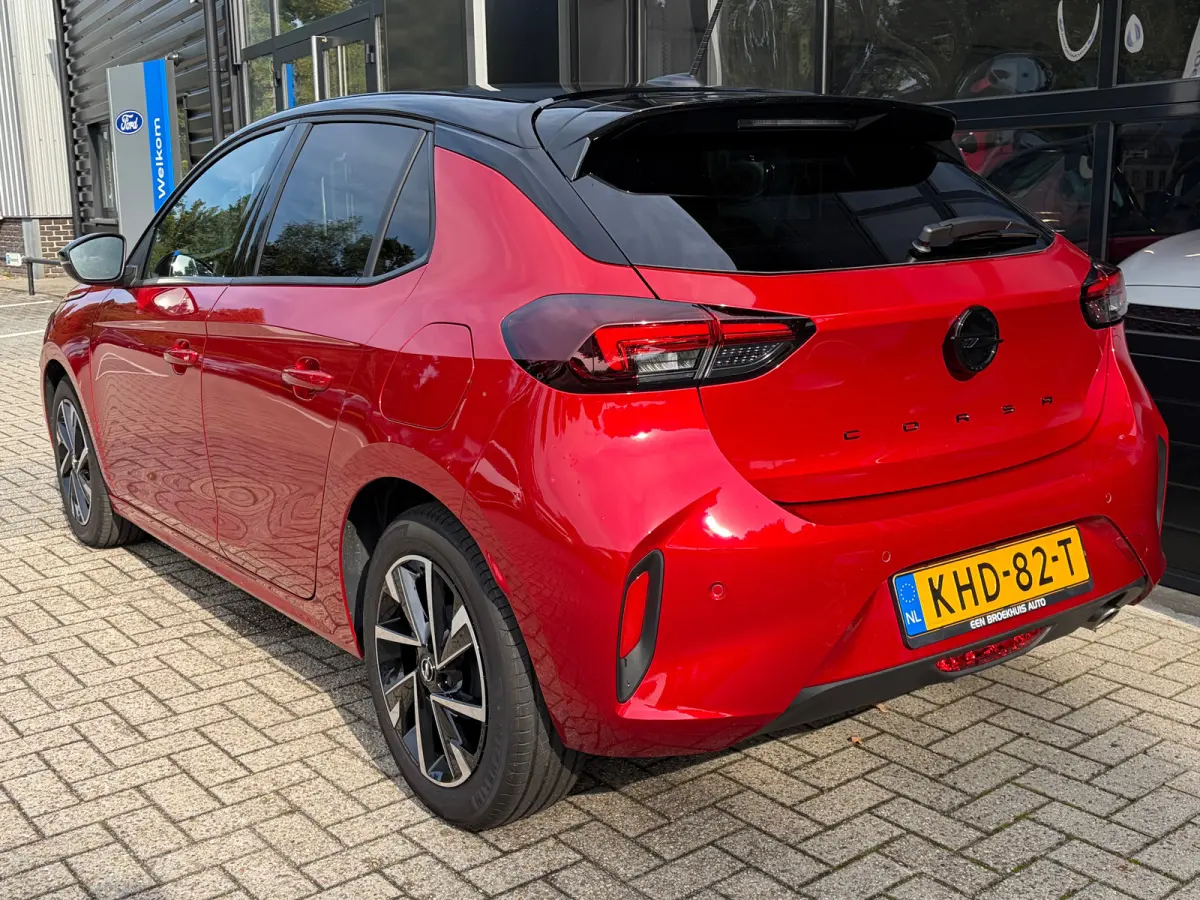 1.2 Turbo 100 PK Yes | 2+6 JAAR GARANTIE| STUUR EN STOELVERWARMING| PARKEERSENSOREN ACHTER| APPLE CARPLAY/ANDROID AUTO| FULL LED| BROEKHUIS GELEVERD| EERSTE EIGENAAR|