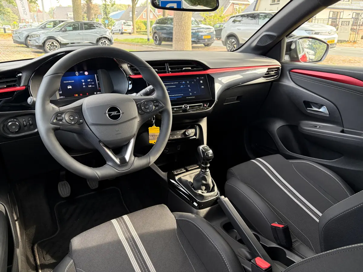 1.2 Turbo 100 PK Yes | 2+6 JAAR GARANTIE| STUUR EN STOELVERWARMING| PARKEERSENSOREN ACHTER| APPLE CARPLAY/ANDROID AUTO| FULL LED| BROEKHUIS GELEVERD| EERSTE EIGENAAR|