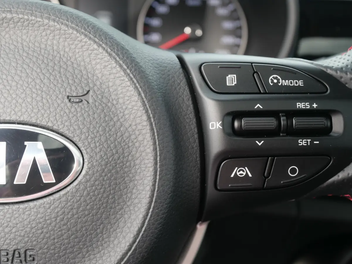 1.0 T-GDi GT-Line 5p | Stoel/Stuurverwarming | Navi | Carplay | Camera |