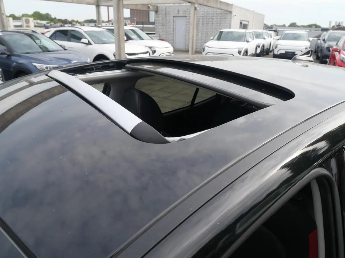 1.0 T-GDi GT-Line 5p | Stoel/Stuurverwarming | Navi | Carplay | Camera |
