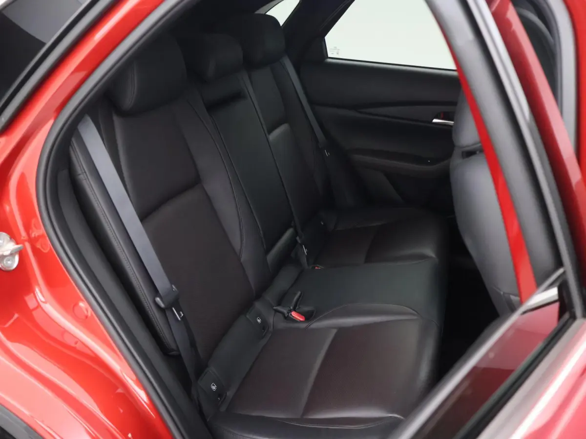 2.0 e-SkyActiv-X M HYBRID LUXURY + TREKHAAK | BOSE | ADAPTIVE CRUISE | 360 CAMERA | SCHUIFDAK