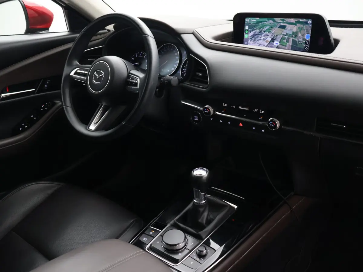 2.0 e-SkyActiv-X M HYBRID LUXURY + TREKHAAK | BOSE | ADAPTIVE CRUISE | 360 CAMERA | SCHUIFDAK
