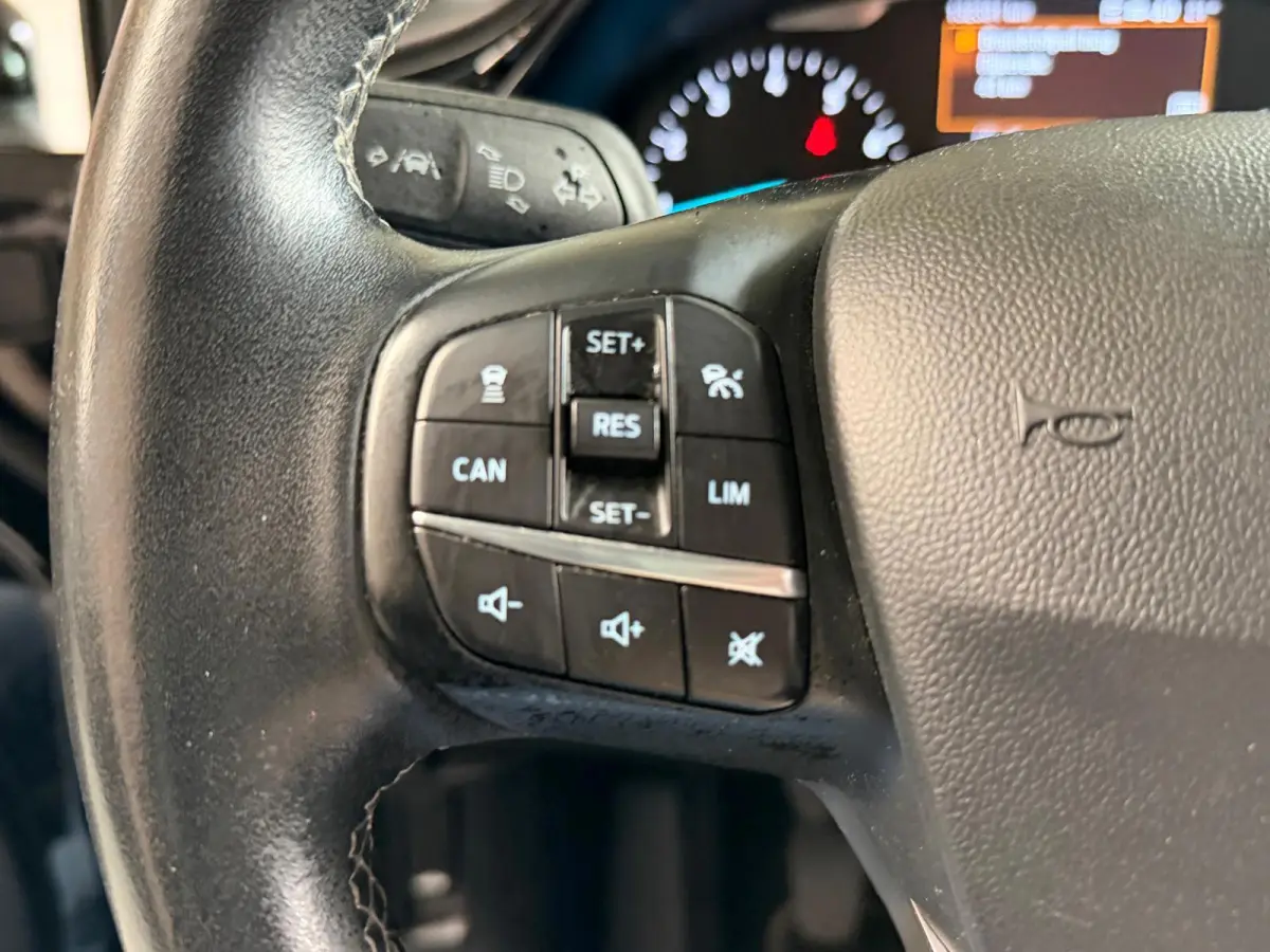1.0 EcoBoost Titanium Camera, Navi, Airco, Cruise Control, Carplay