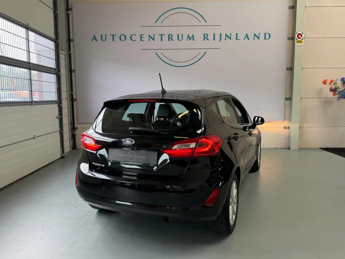 1.0 EcoBoost Titanium Camera, Navi, Airco, Cruise Control, Carplay