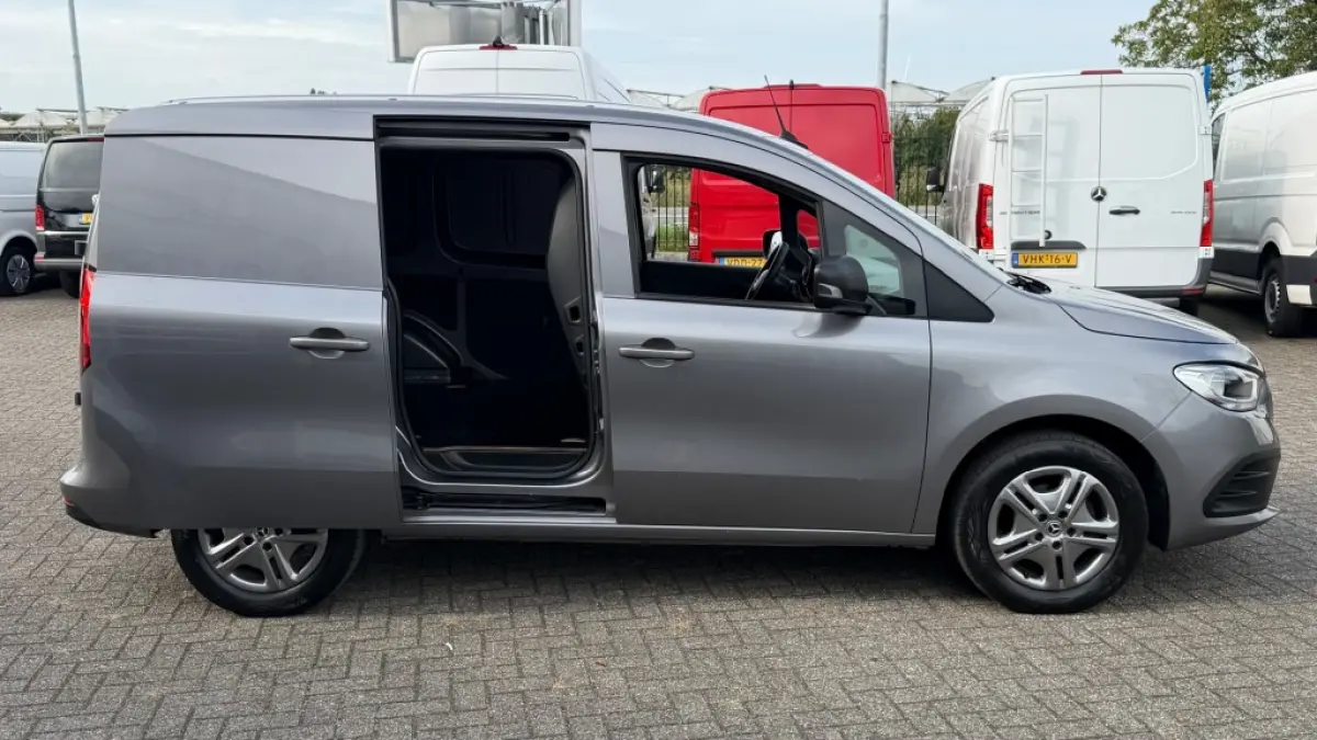 112 CDI 85KW 116PK EURO 6 CARPLAY/ CAMERA/ AIRCO/ CRUISE CONTROL/ TREKHAAK/ 100% DEALERONDERHOUDEN