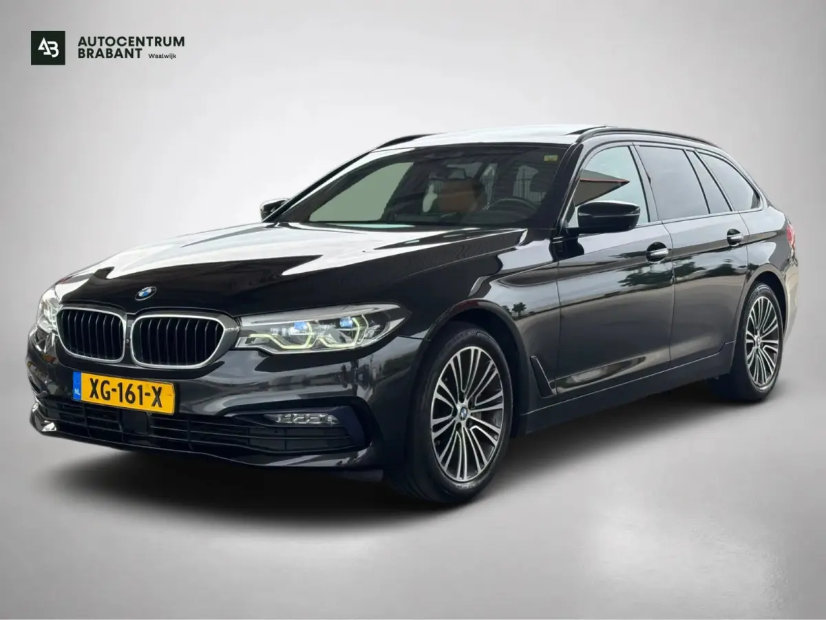 530i High Executive (Dealer OndH, Panorama, Navi, StoelV, 360 Camera, Head-up, Comfort Stoelen, Etc)