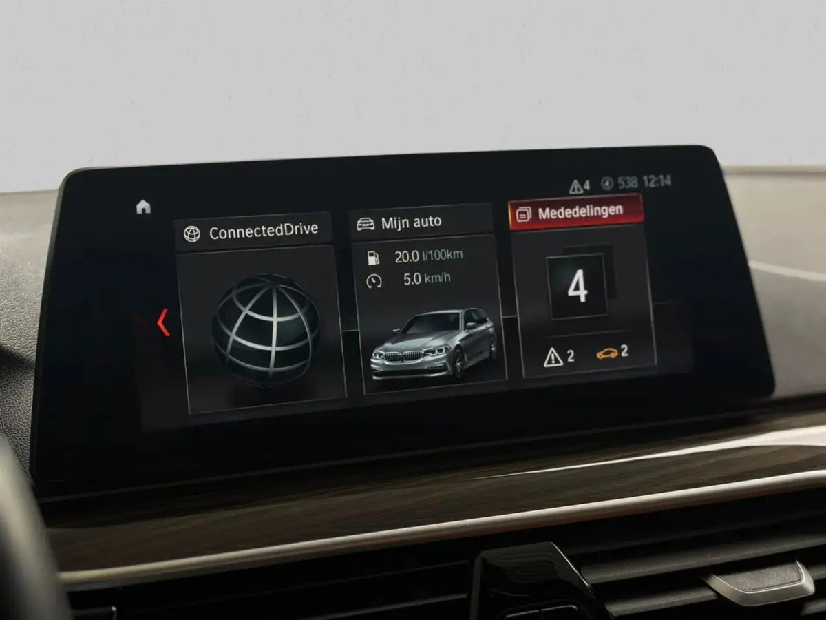 530i High Executive (Dealer OndH, Panorama, Navi, StoelV, 360 Camera, Head-up, Comfort Stoelen, Etc)