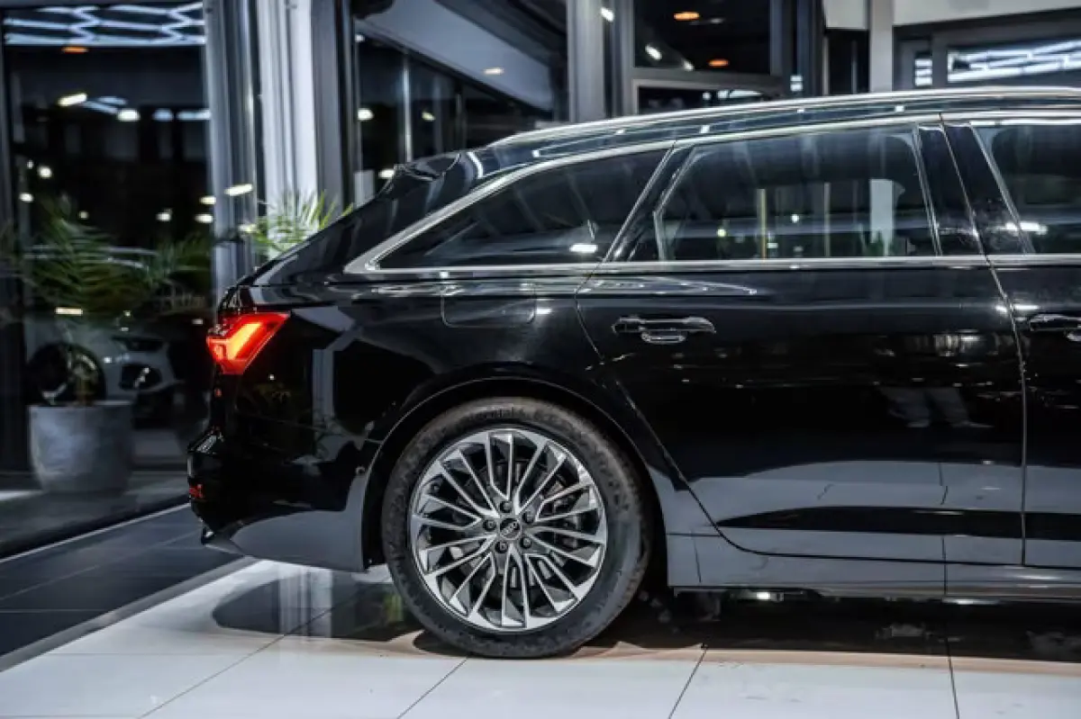50 Tfsi e Quattro S-LINE ** MATRIX, LEDER, TREKH, ACC, HuD, VERW. STUUR ** 1e EIG - UNFALLFREI ** ** INFORMEER OOK NAAR ONZE AANTREKKELIJKE FINANCIAL-LEASE TARIEVEN **