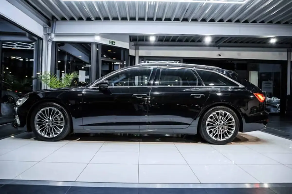 50 Tfsi e Quattro S-LINE ** MATRIX, LEDER, TREKH, ACC, HuD, VERW. STUUR ** 1e EIG - UNFALLFREI ** ** INFORMEER OOK NAAR ONZE AANTREKKELIJKE FINANCIAL-LEASE TARIEVEN **