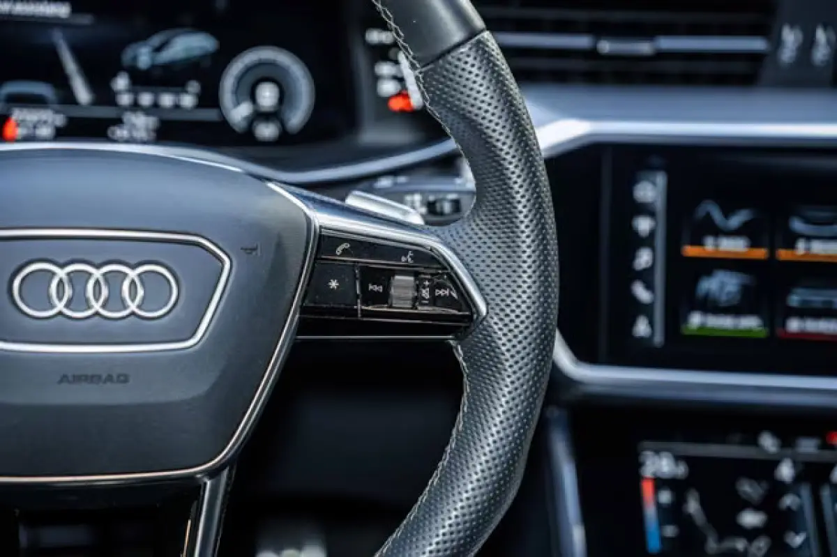 50 Tfsi e Quattro S-LINE ** MATRIX, LEDER, TREKH, ACC, HuD, VERW. STUUR ** 1e EIG - UNFALLFREI ** ** INFORMEER OOK NAAR ONZE AANTREKKELIJKE FINANCIAL-LEASE TARIEVEN **
