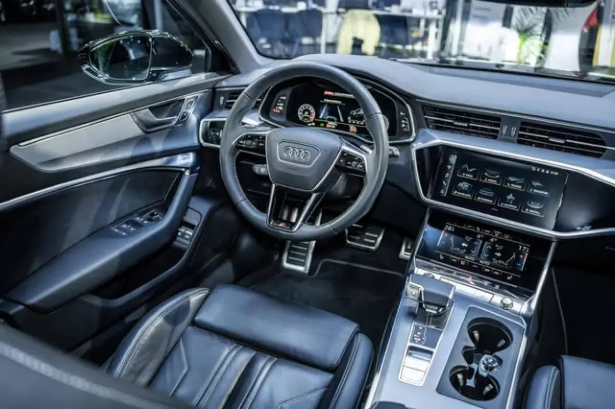 50 Tfsi e Quattro S-LINE ** MATRIX, LEDER, TREKH, ACC, HuD, VERW. STUUR ** 1e EIG - UNFALLFREI ** ** INFORMEER OOK NAAR ONZE AANTREKKELIJKE FINANCIAL-LEASE TARIEVEN **